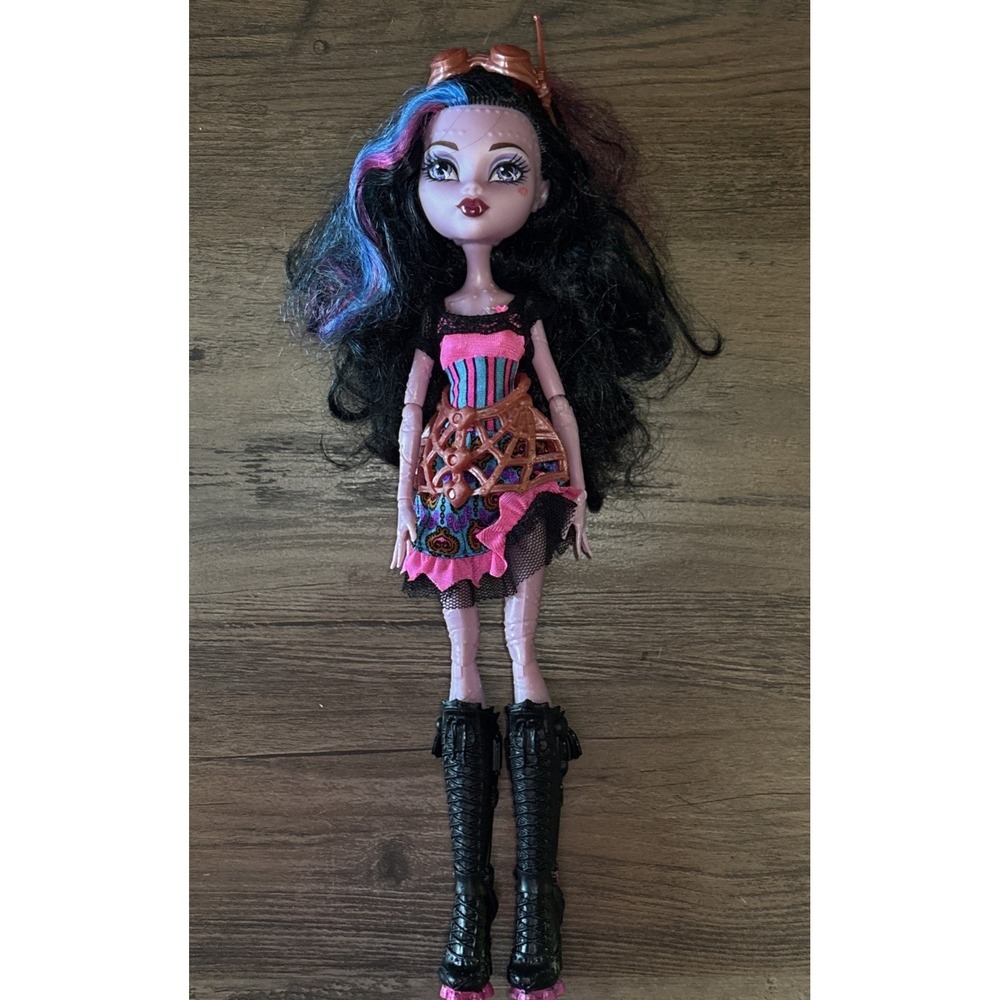 2013 Monster High Dracubecca Draculaura Robecca Steam Freaky Fusion Doll